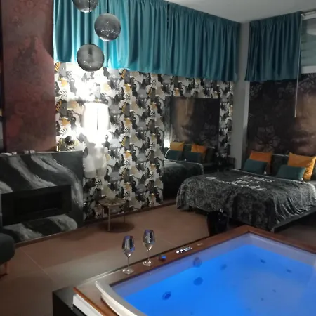 Luxurya アパート バーリ